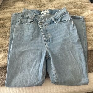 Abercrombie “the dad high rise” criss cross waistband- size 26/size 2 curve